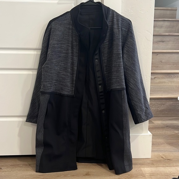 Lululemon Black/Gray Coat - Picture 1 of 5